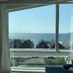 Haabakk On Sea Tau