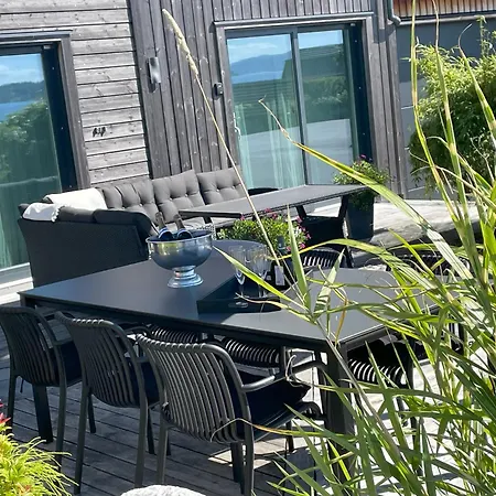 Haabakk On Sea * Тау