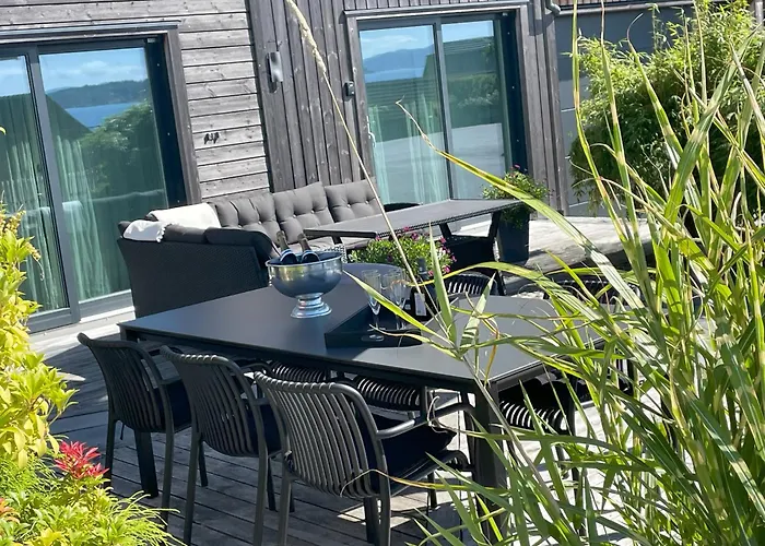 Haabakk On Sea * Тау